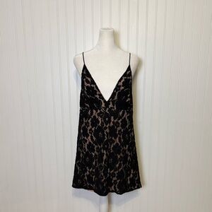 Free people, dangerous love lace, size 6 mini dress